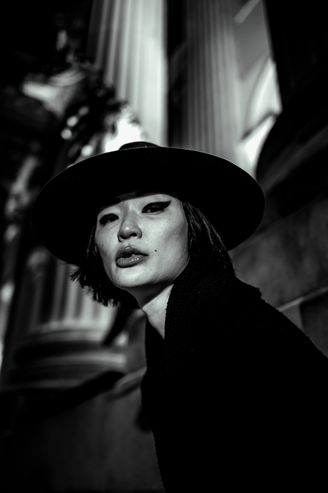 Wide Hat, Narrow Light. New York.