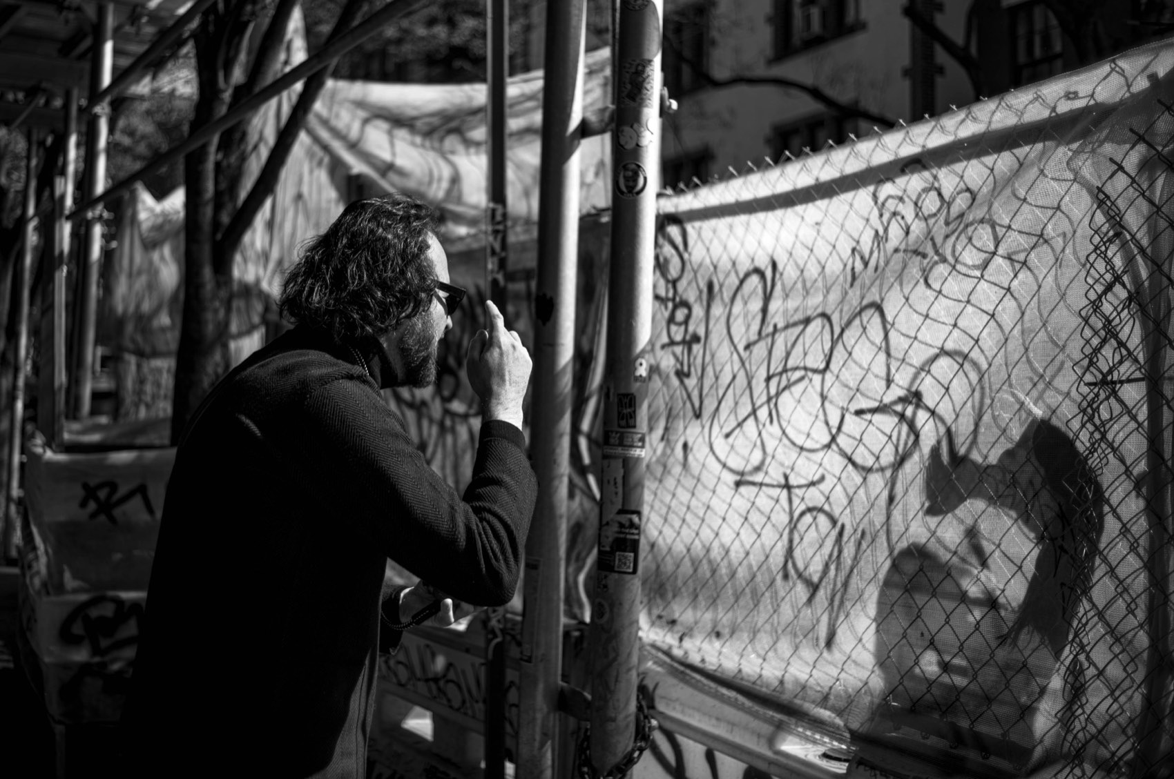 Shooting Through the Fence. New York.