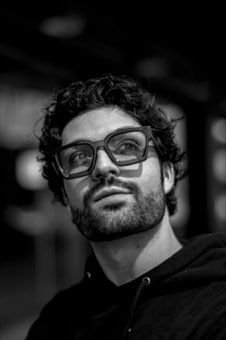Night Glasses. New York.
