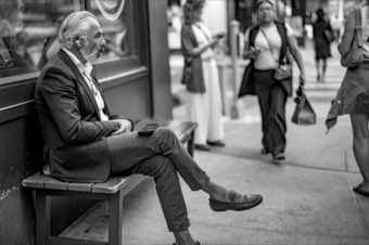 The Bench in a Good Suit. New York.